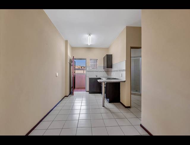 1 BEDROOM APARTMENT FOR SALE IN RICHMOND